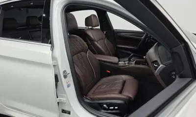 BMW 5-Series 2018, 47654 км, за 21333.86 USD - фото 10