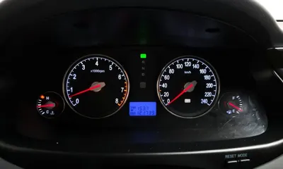 Hyundai Grandeur 2010, 121739 км, за 2317.88 USD - фото 8