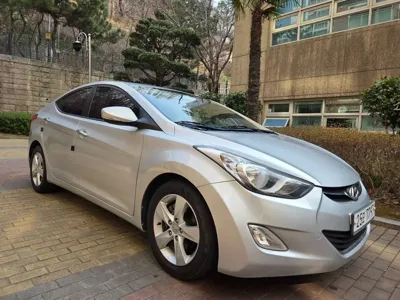 Hyundai Avante 2011, 157843 км, за 2107.7 USD