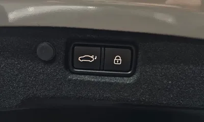 Kia K7 2019, 167295 км, за 7548.9 USD - фото 30