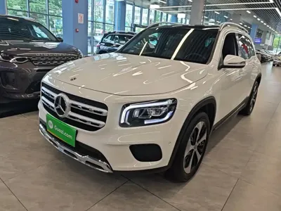Mercedes-Benz GLB · 2023 год