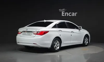 Hyundai Sonata 2014, 159740 км, за 3185.33 USD