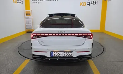 Kia K5 2022, 60369 км, за 18970.72 USD