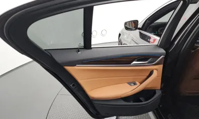 BMW 5-Series 2021, 73683 км, за 22009.5 USD - фото 25