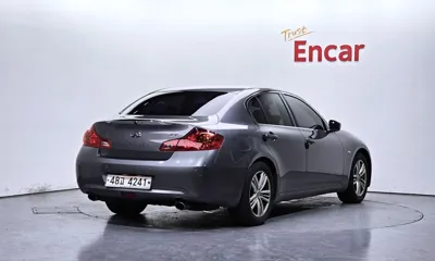 Infiniti G 2011, 208124 км, за 2146.76 USD