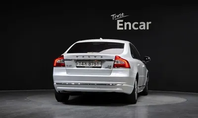 Volvo S80 2014, 162875 км, за 3120.33 USD