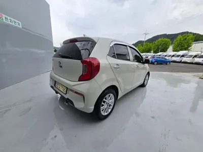 Kia Morning 2021, 22826 км, за 7811.47 USD