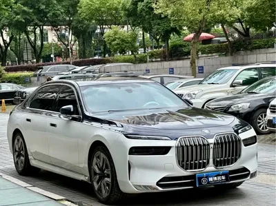 BMW 7 Series 2023, 57000 км, за 81726.68 USD