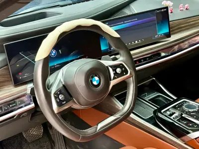 BMW 7 Series 2023, 57000 км, за 81331.82 USD - фото 18
