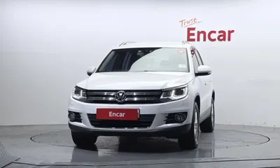 Volkswagen Tiguan 2015, 120800 км, за 5146.58 USD