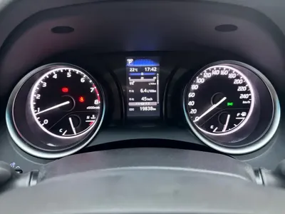 Toyota Camry 2024, 19000 км, за 16674.18 USD - фото 21
