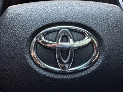 Toyota Camry 2024, 19000 км, за 16674.18 USD - фото 29