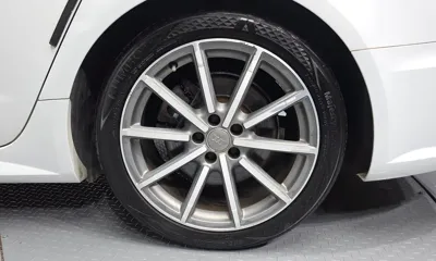 Audi A6 2016, 95619 км, за 9649.47 USD