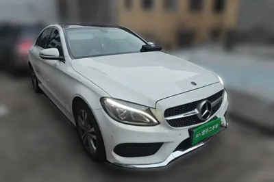Mercedes-Benz C-Class 2017, 62400 км, за 13840 USD