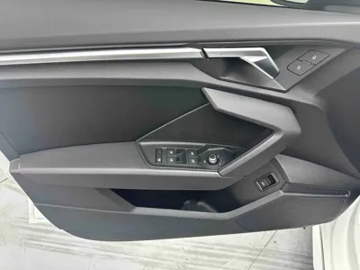 Audi A3 2022, 38000 км, за 18781 USD - фото 10