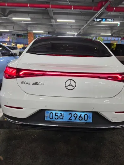 Mercedes-Benz EQE 2023, 43000 км, за 35268.27 USD