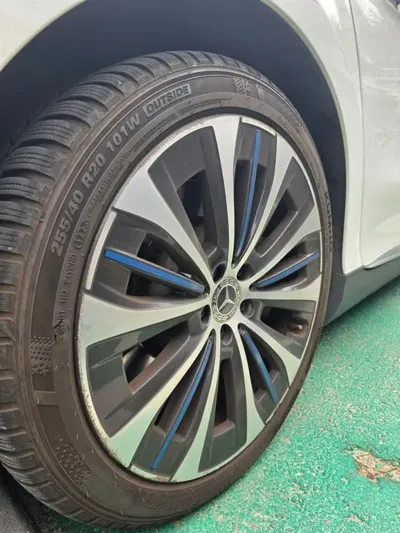Mercedes-Benz EQE 2023, 43000 км, за 35268.27 USD