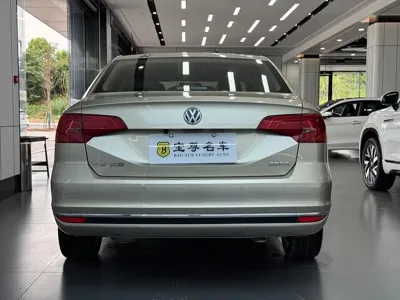Volkswagen Bora 2017, 171800 км, за 4384.85 USD - фото 6