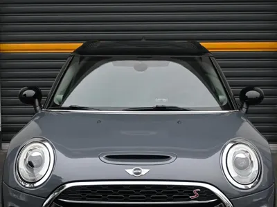 MINI Mini Clubman 2016, 130000 км, за 10608.98 USD