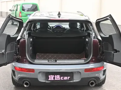 MINI Mini Clubman 2016, 130000 км, за 10608.98 USD - фото 6