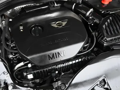 MINI Mini Clubman 2016, 130000 км, за 10608.98 USD - фото 7