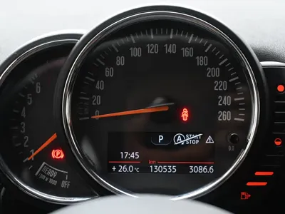 MINI Mini Clubman 2016, 130000 км, за 10608.98 USD - фото 13