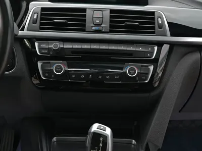 BMW 3 Series GT 2021, 72000 км, за 16782.31 USD - фото 10