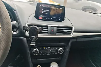 Mazda Mazda 3 Axela 2017, 80600 км, за 8727 USD - фото 10