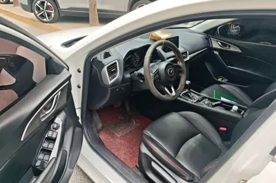 Mazda Mazda 3 Axela 2017, 80600 км, за 8727 USD - фото 13