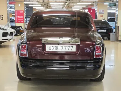 Rolls-Royce Phantom 2007, 139000 км, за 110749.24 USD