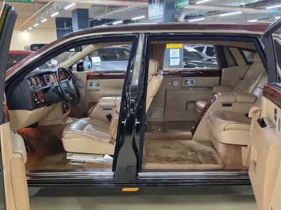 Rolls-Royce Phantom 2007, 139000 км, за 110749.24 USD