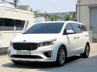 Kia Canival 2019, 103836 км, за 9902.29 USD