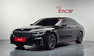 BMW 7-Series · 2020 год