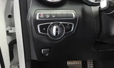 Mercedes-Benz GLC-Class 2019, 163156 км, за 15547.76 USD - фото 18