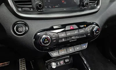 Kia Sorento 2017, 109815 км, за 10927.14 USD - фото 15