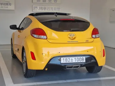 Hyundai Veloster 2017, 76827 км, за 4923.2 USD
