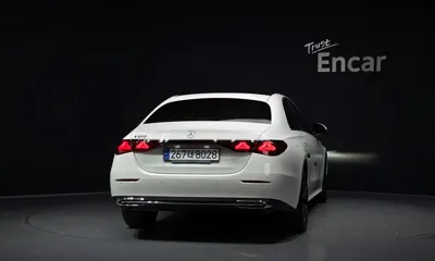 Mercedes-Benz E-Class 2024, 31620 км, за 34853.44 USD