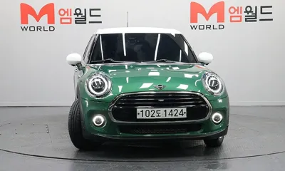 MINI Cooper 2020, 34749 км, за 10416.94 USD