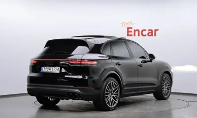 Porsche Cayenne 2022, 51113 км, за 62466.99 USD