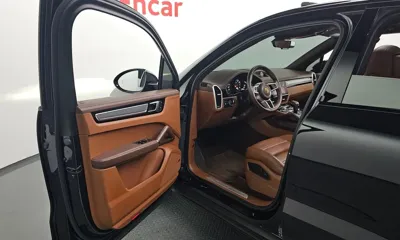 Porsche Cayenne 2022, 51113 км, за 62466.99 USD - фото 10