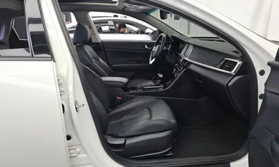 Kia K5 2019, 95787 км, за 8925.09 USD - фото 11