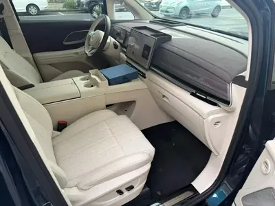 Voyah Dreamer 2026, 9000 км, за 50764.17 USD - фото 8