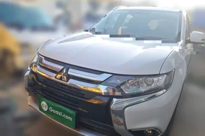 Mitsubishi Outlander · 2018 год