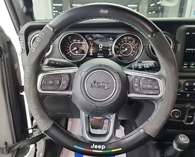 Jeep Wrangler 2022, 66527 км, за 26782.8 USD - фото 8