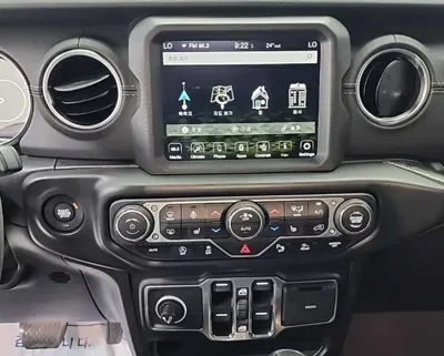 Jeep Wrangler 2022, 66527 км, за 26782.8 USD - фото 9