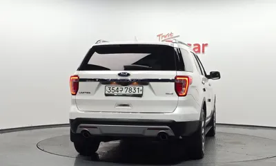 Ford Explorer 2017, 84189 км, за 9642.15 USD