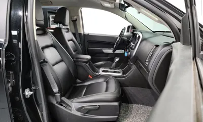 ChevroletGMDaewoo Colorado 2022, 24383 км, за 16887.4 USD - фото 11