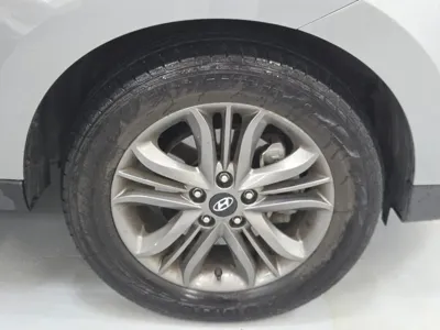 Hyundai Tucson 2014, 71851 км, за 5842.2 USD