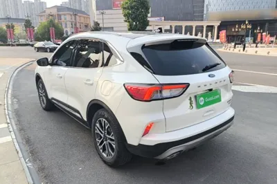 Ford Escape 2020, 35400 км, за 12789 USD