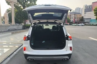Ford Escape 2020, 35400 км, за 12789 USD - фото 22